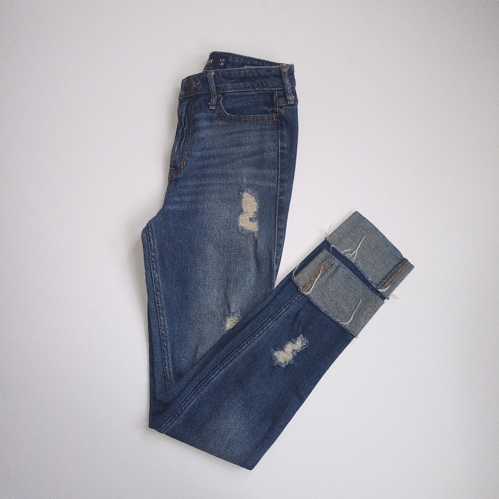 EUC Hollister Super Skinny Vintage Stretch Jeans